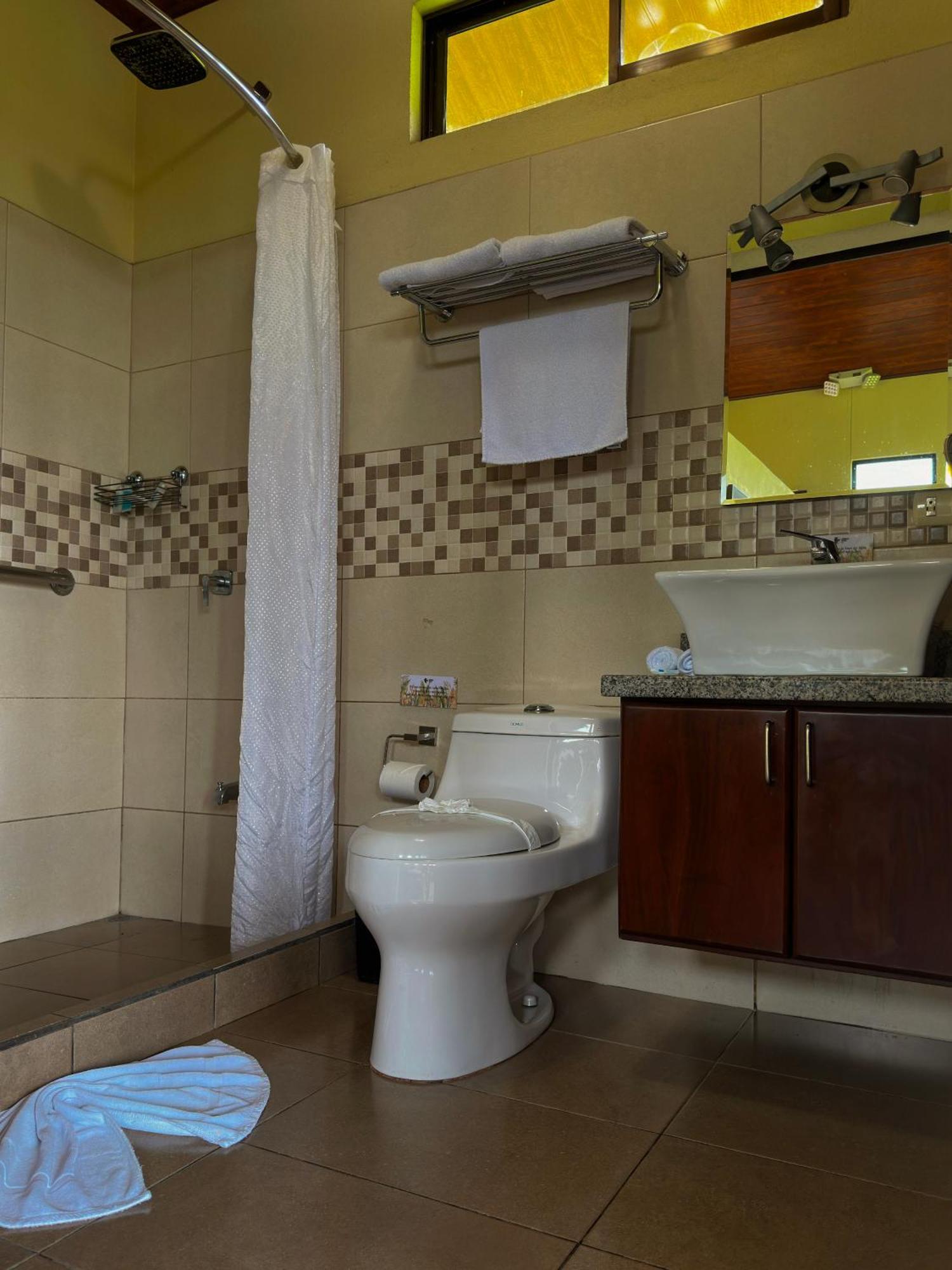 Arenal Roca Suites La Fortuna المظهر الخارجي الصورة