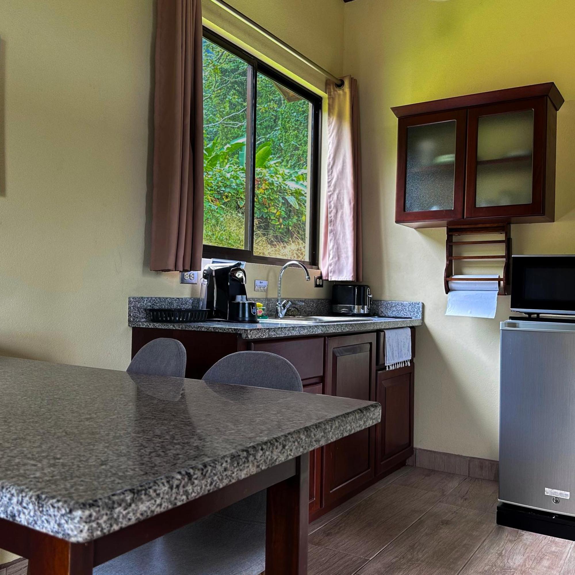 Arenal Roca Suites La Fortuna المظهر الخارجي الصورة