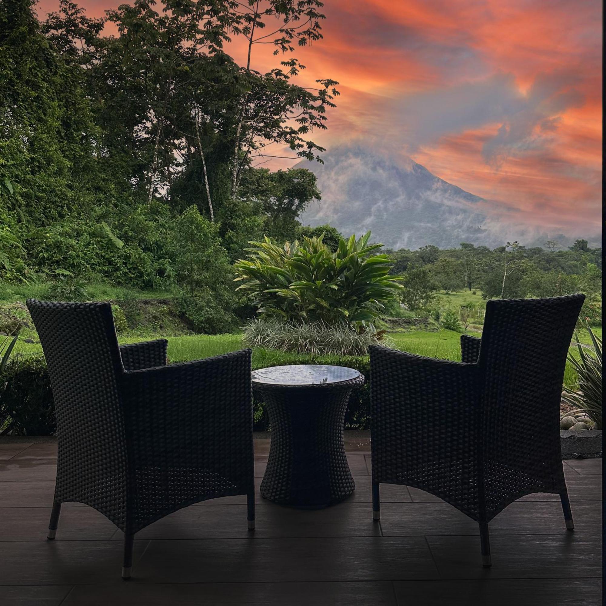 Arenal Roca Suites La Fortuna المظهر الخارجي الصورة